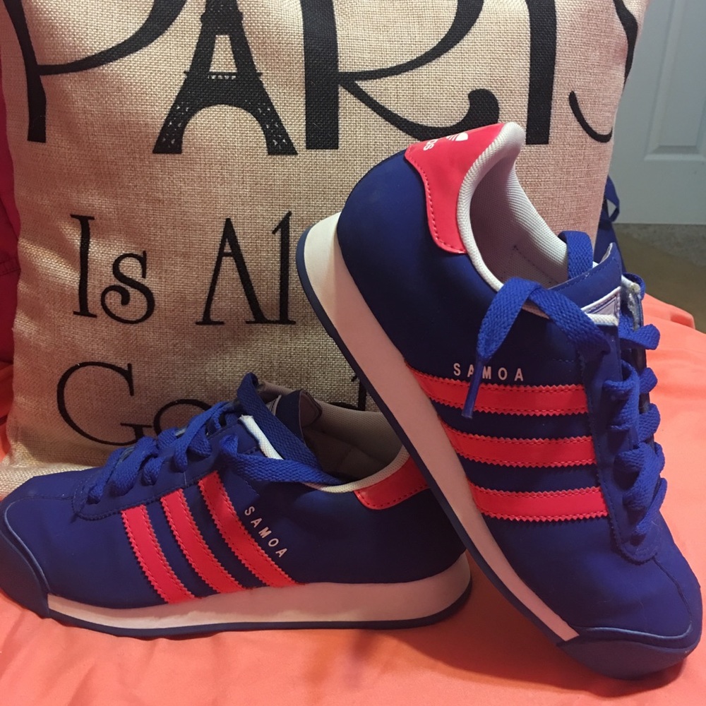 Adidas Samoa sneakers